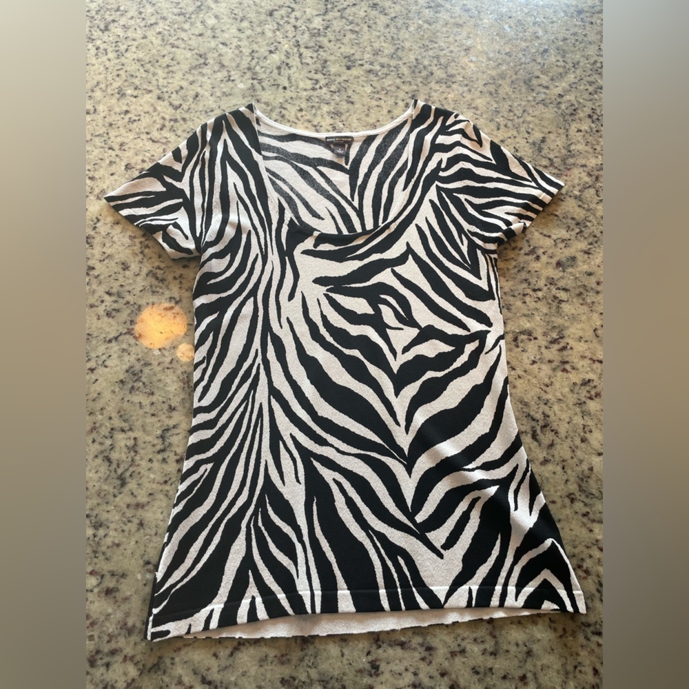 Women’s rayon blend Dana Buckman square neck Zebra Print Top size small - Picture 1 of 6